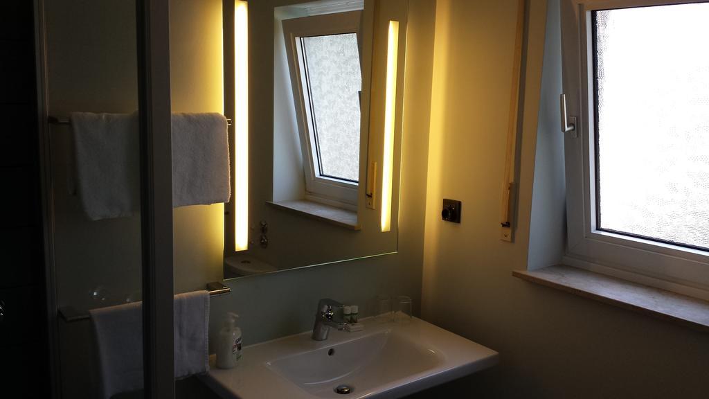 Hotel Henry Драйайх Екстериор снимка